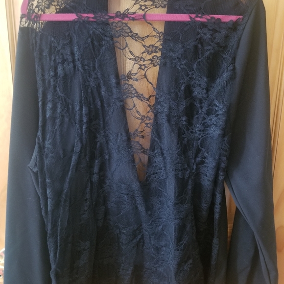Fashion To Figure Black Lace Back Blazer - Picture 6 of 7
